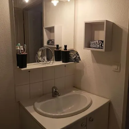 A 2 Pas Du Marche Apartment *